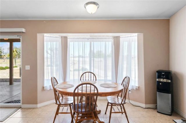 11025 El Esteban, Phelan, CA 92371