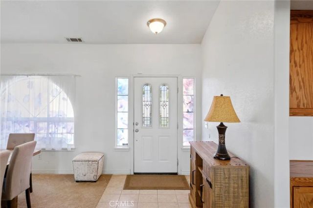 11025 El Esteban, Phelan, CA 92371