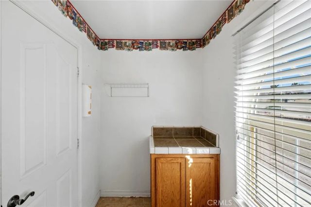 11025 El Esteban, Phelan, CA 92371