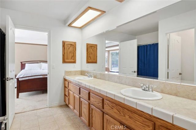 11025 El Esteban, Phelan, CA 92371
