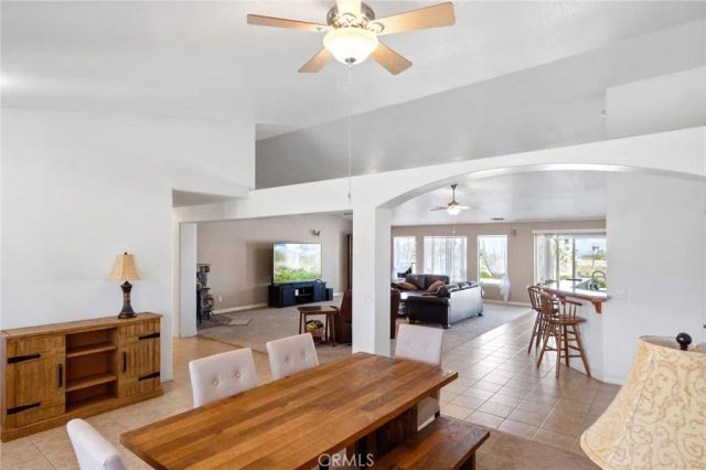 11025 El Esteban, Phelan, CA 92371