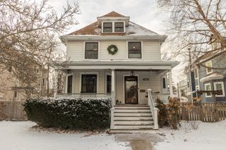 415 N HARVEY Avenue, Oak Park, IL 60302