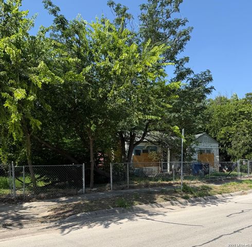 905 Wyoming St, San Antonio, TX 78203