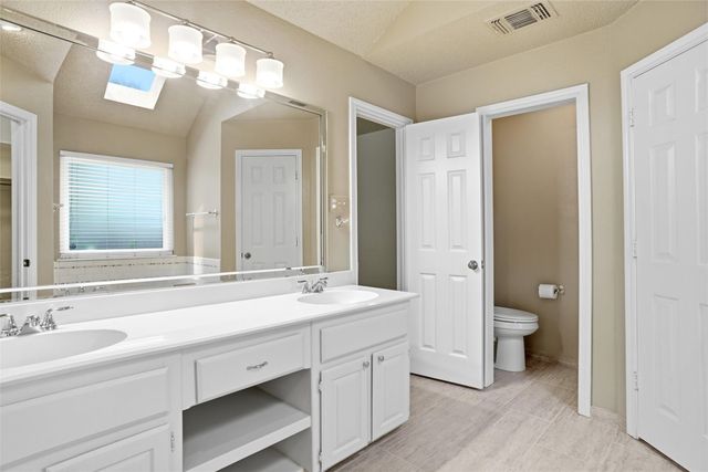 1321 Oak Harbor Boulevard, Azle, TX 76020