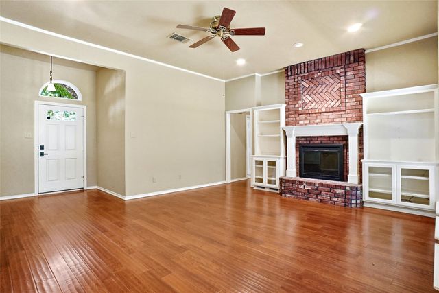 1321 Oak Harbor Boulevard, Azle, TX 76020