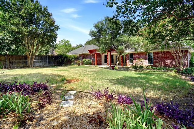 1321 Oak Harbor Boulevard, Azle, TX 76020