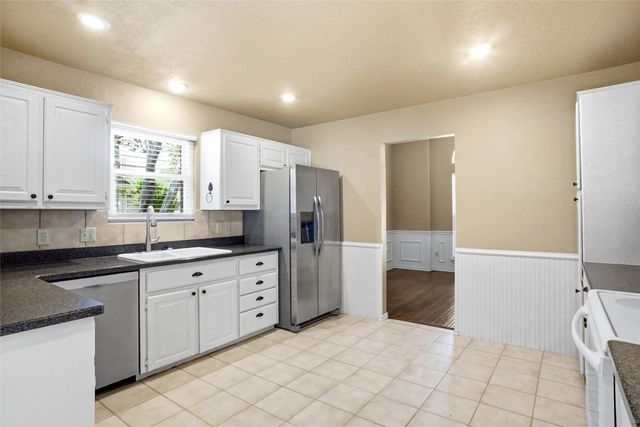 1321 Oak Harbor Boulevard, Azle, TX 76020