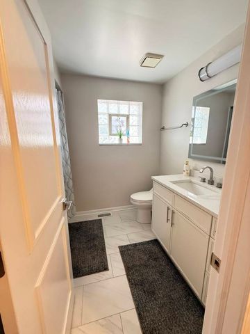 3524 N Natoma Avenue, Chicago, IL 60634