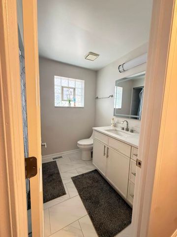3524 N Natoma Avenue, Chicago, IL 60634