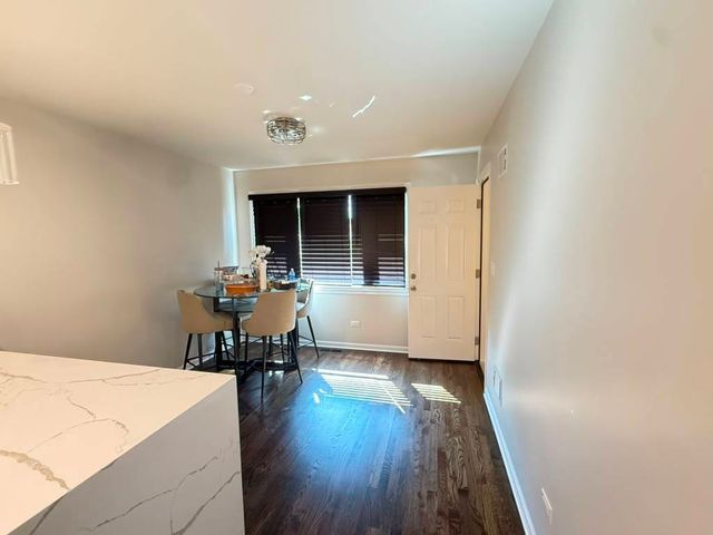 3524 N Natoma Avenue, Chicago, IL 60634