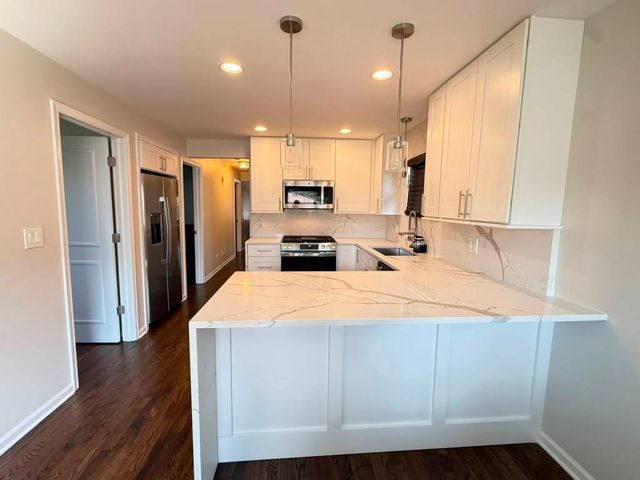 3524 N Natoma Avenue, Chicago, IL 60634