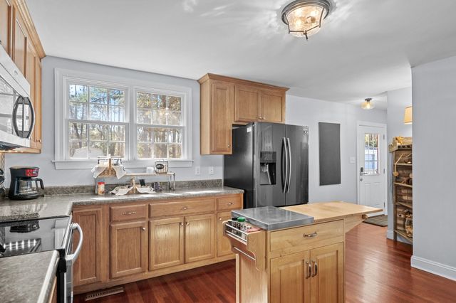 5113 Pee Dee Ln., Murrells Inlet, SC 29576