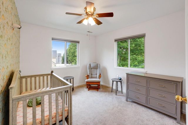 2549 Fox River PARKWAY, Waukesha, WI 53189