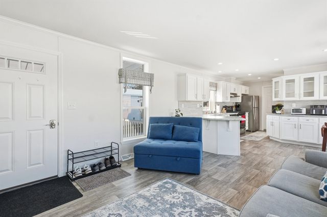 65 Caddy Drive, Salem, NH 03079