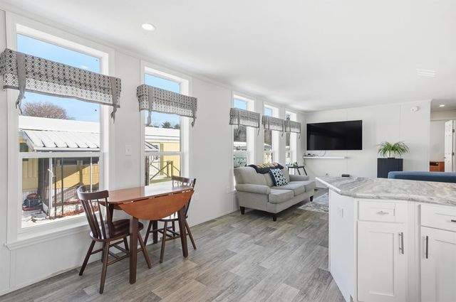 65 Caddy Drive, Salem, NH 03079