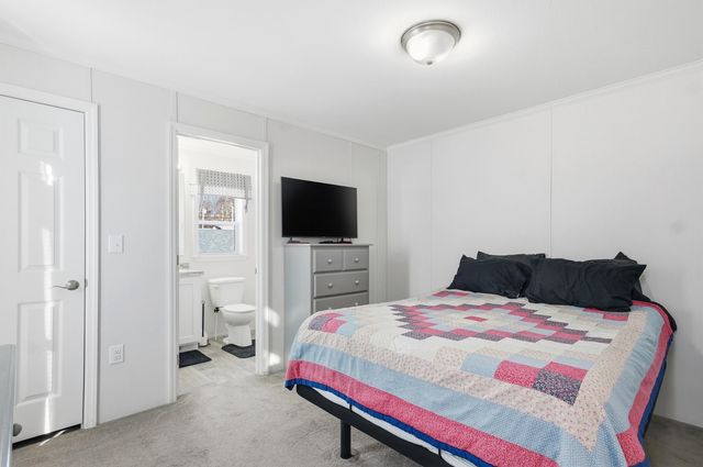 65 Caddy Drive, Salem, NH 03079