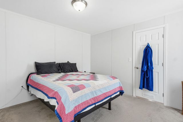 65 Caddy Drive, Salem, NH 03079