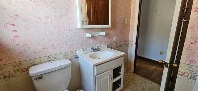 4600 3rd St, Versailles Boro, PA 15132