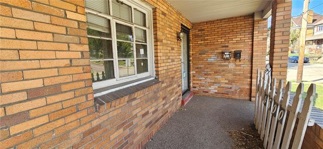 4600 3rd St, Versailles Boro, PA 15132