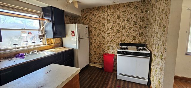 4600 3rd St, Versailles Boro, PA 15132