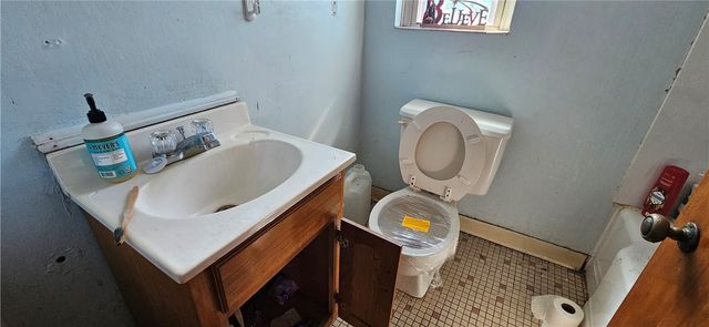 4600 3rd St, Versailles Boro, PA 15132