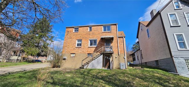 4600 3rd St, Versailles Boro, PA 15132