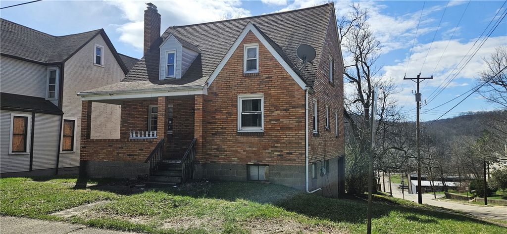 4600 3rd St, Versailles Boro, PA 15132