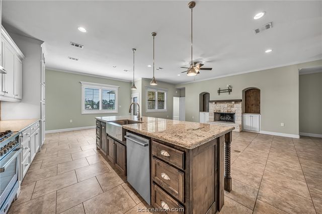 15628 Shady Brook Lane, College Station, TX 77845