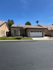 492 Autumn Way, Banning, CA 92220