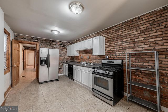 1742 E LOMBARD ST, Baltimore, MD 21231