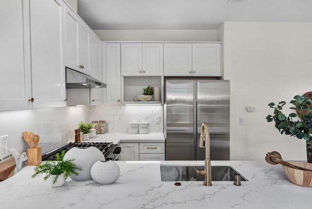 1911 Vida Court, Mountain View, CA 94043