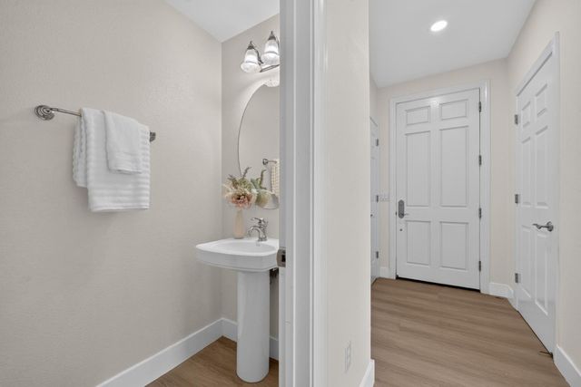 1911 Vida Court, Mountain View, CA 94043