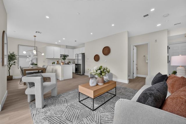 1911 Vida Court, Mountain View, CA 94043