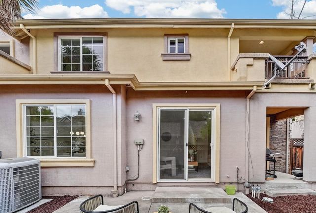 1911 Vida Court, Mountain View, CA 94043