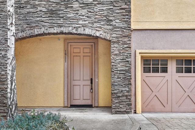 1911 Vida Court, Mountain View, CA 94043