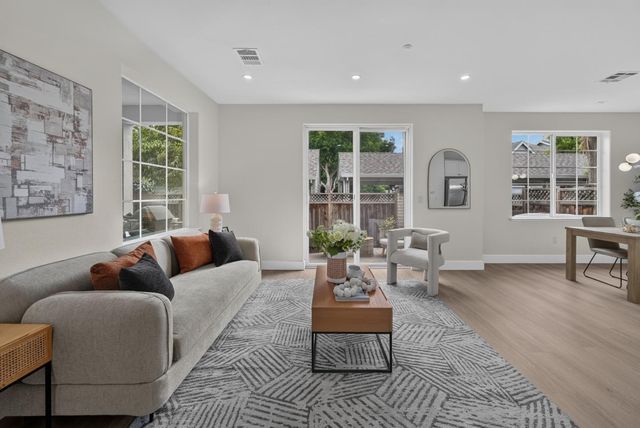 1911 Vida Court, Mountain View, CA 94043
