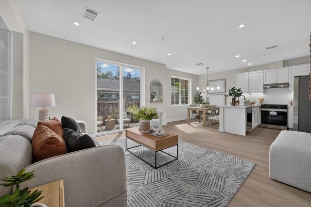 1911 Vida Court, Mountain View, CA 94043