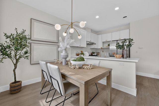 1911 Vida Court, Mountain View, CA 94043