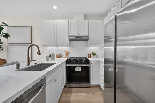 1911 Vida Court, Mountain View, CA 94043