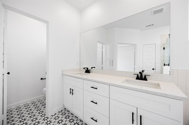 5318 Latigo Court, Alvin, TX 77511