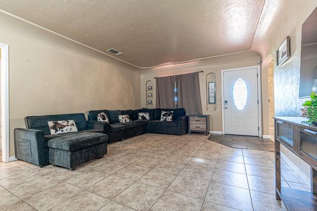 4764 E Nevada Ave Avenue, Fresno, CA 93702