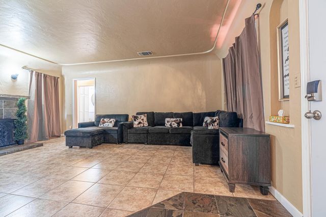 4764 E Nevada Ave Avenue, Fresno, CA 93702
