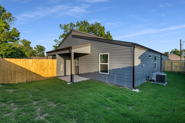 2212 Church Street A, Greenville, TX 75401