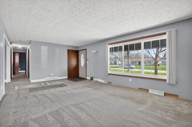 340 Winthrop Lane, Saginaw, MI 48638