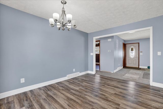 340 Winthrop Lane, Saginaw, MI 48638