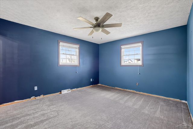 340 Winthrop Lane, Saginaw, MI 48638