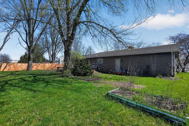 340 Winthrop Lane, Saginaw, MI 48638