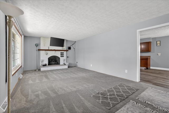 340 Winthrop Lane, Saginaw, MI 48638