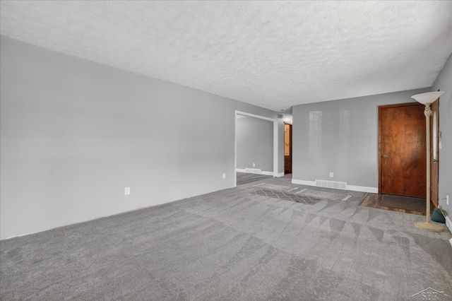 340 Winthrop Lane, Saginaw, MI 48638