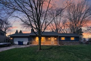 340 Winthrop Lane, Saginaw, MI 48638